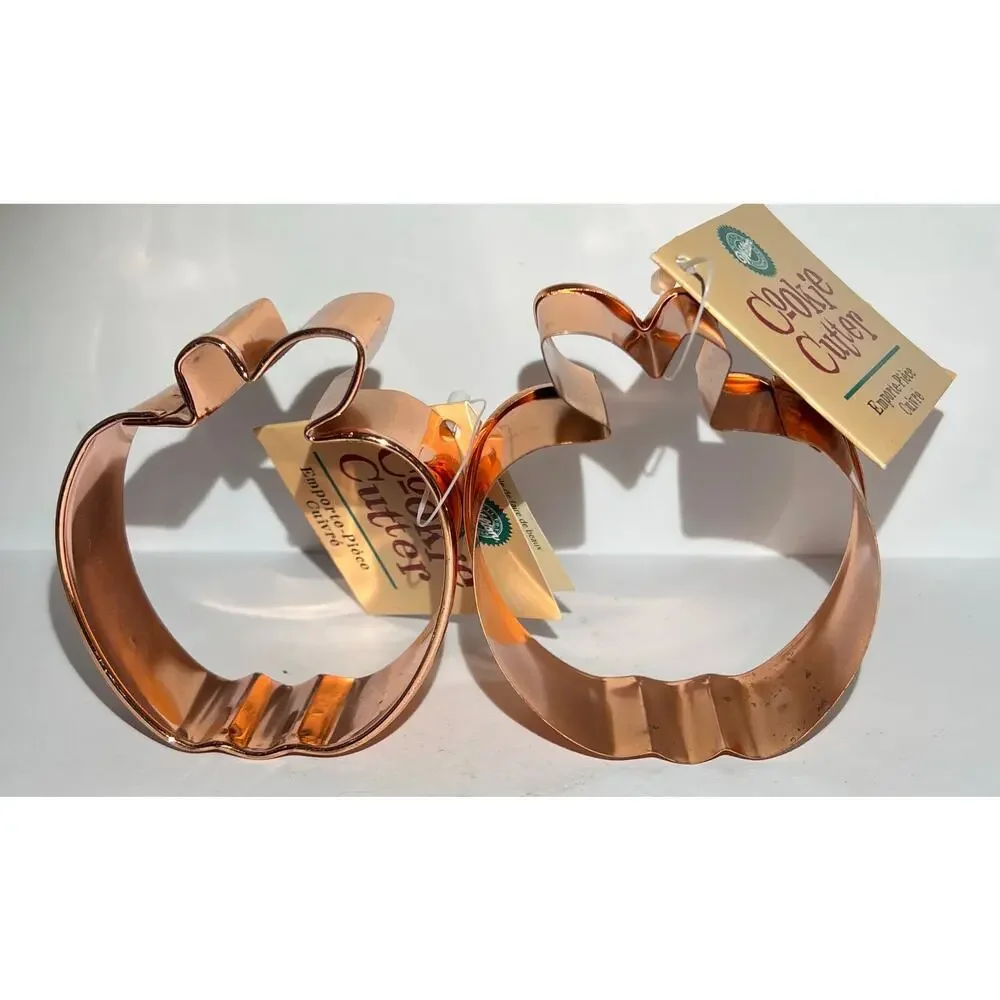 NWTO copper cookie cutters Set of 2￼ Apple shape